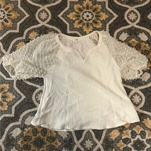 Umgee White Textured Blouse with Puff Sleeves